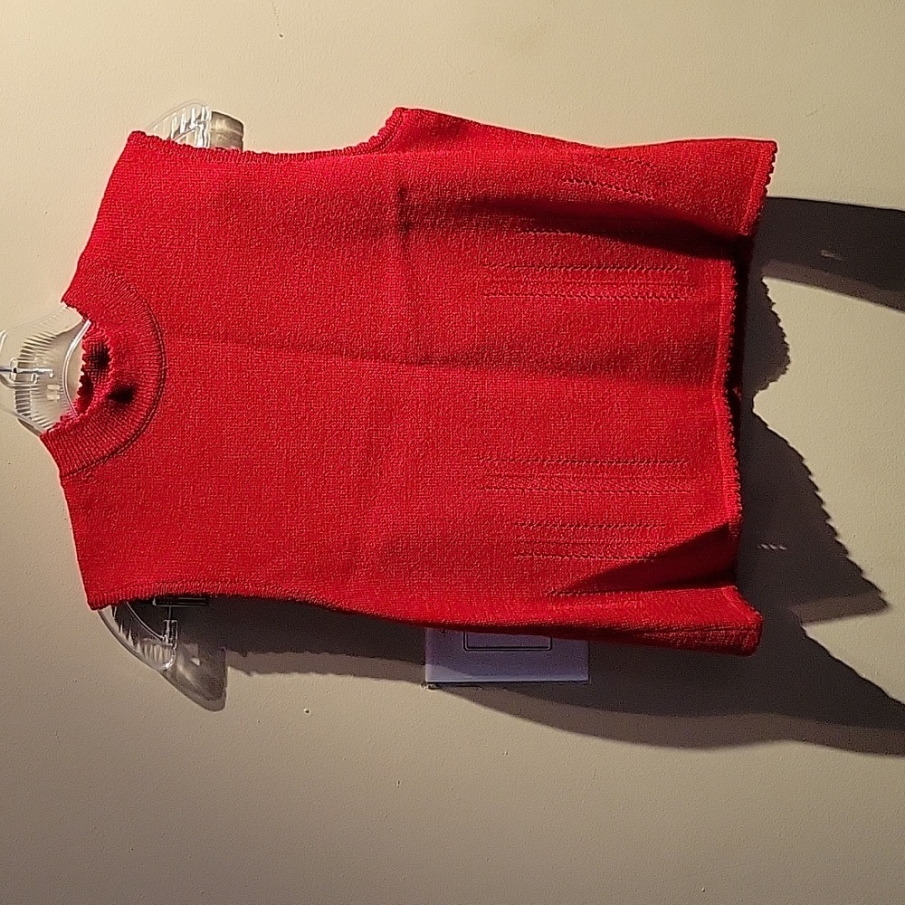 St John Sleeveless Petite Top